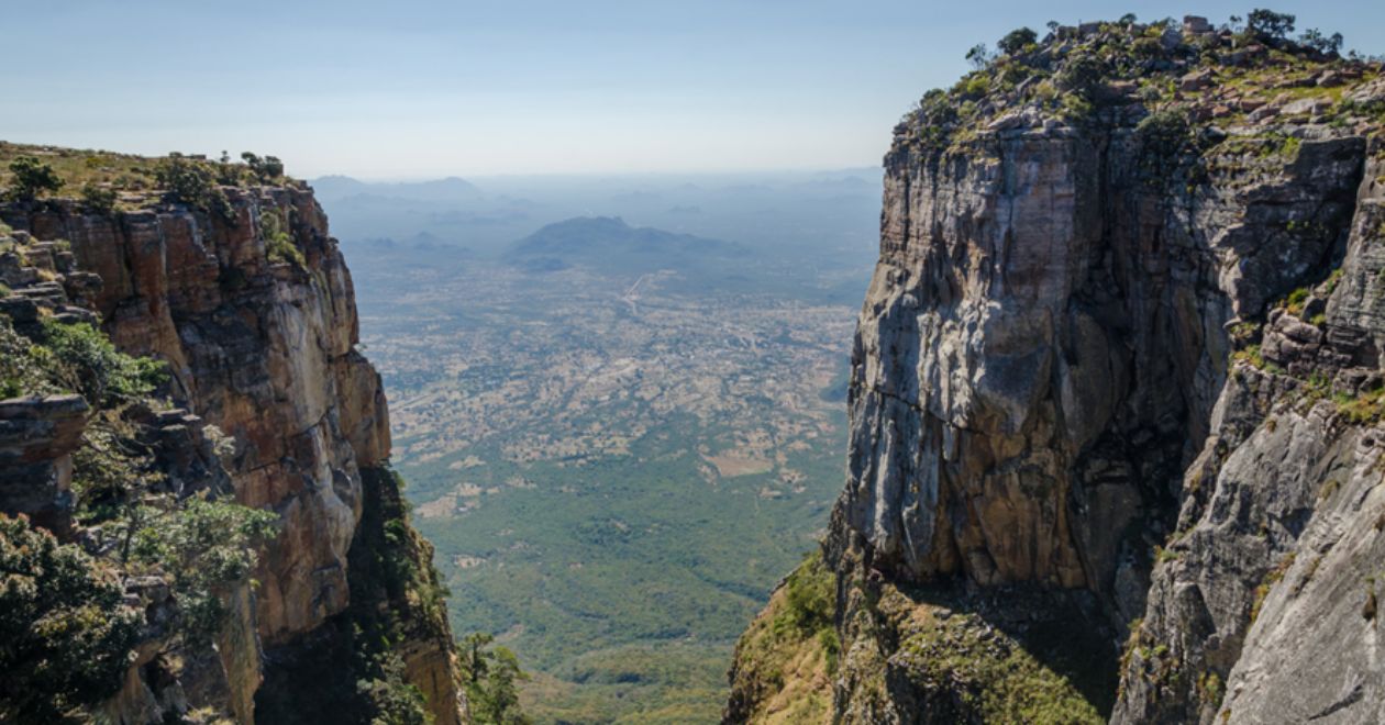 4. Tundavala