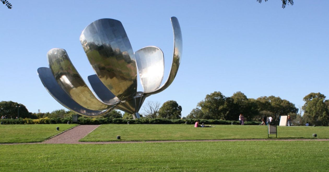 Parque da Reserva e a "Floralis Genérica"