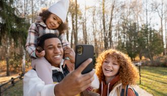 Como escolher o melhor seguro viagem internacional para família