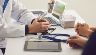 Entenda como funciona a assistência médica em viagens